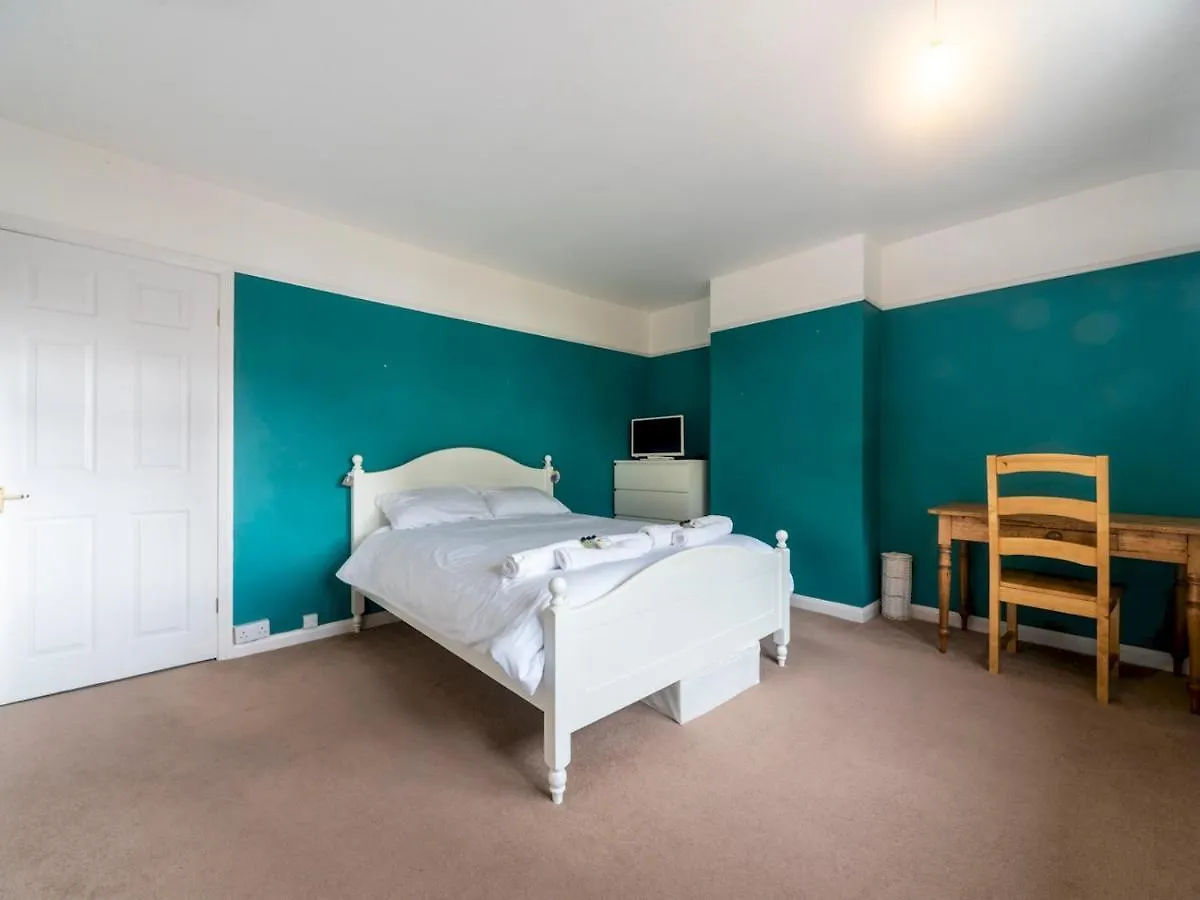 Pass The Keys Comfortable 2Bedroom Home With Free Parking Twickenham Holiday home