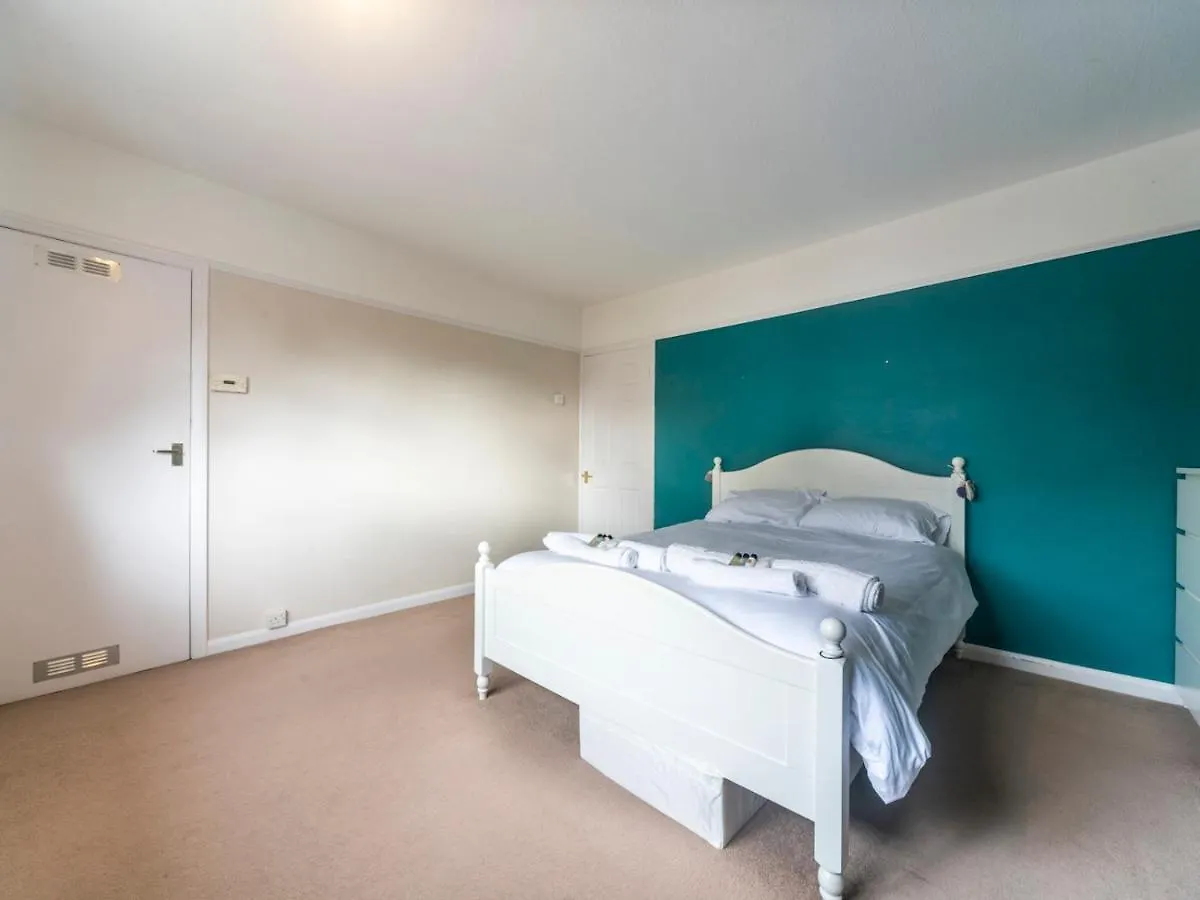Vakantiehuis Pass The Keys Comfortable 2Bedroom Home With Free Parking Twickenham