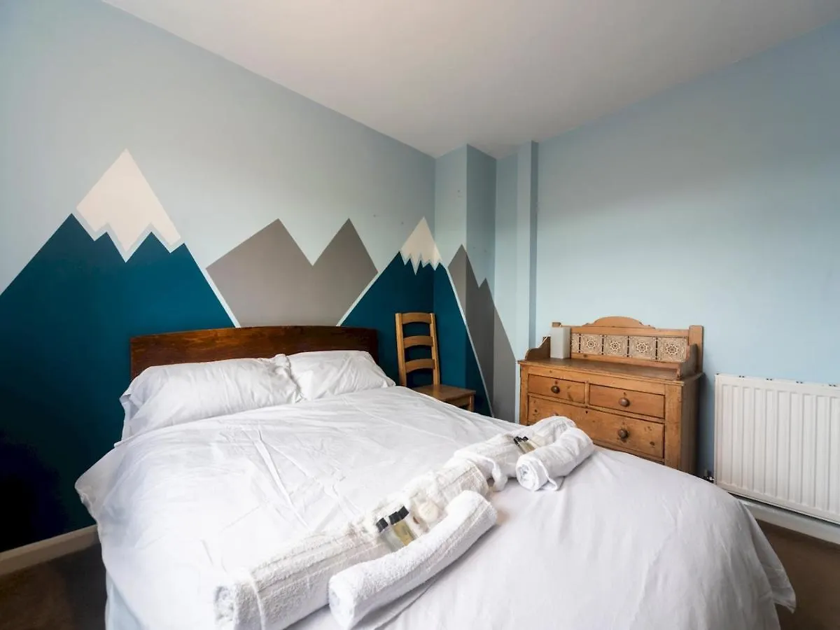 Vakantiehuis Pass The Keys Comfortable 2Bedroom Home With Free Parking Twickenham